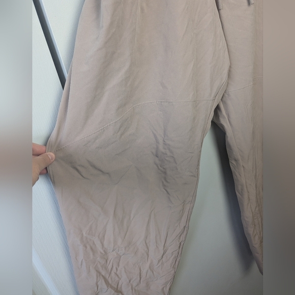 UNDER ARMOUR Fitted Active Pants Size 4XL Beige Color With Pockets - Picture 6 of 11